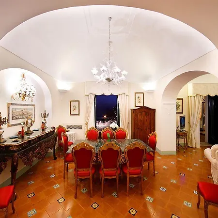 Dei Fisici 3* ポジターノ