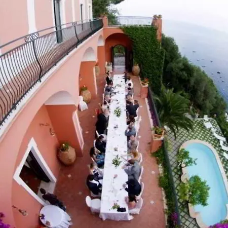 Dei Fisici ホテル ポジターノ