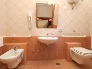 Dei Fisici 3* ポジターノ